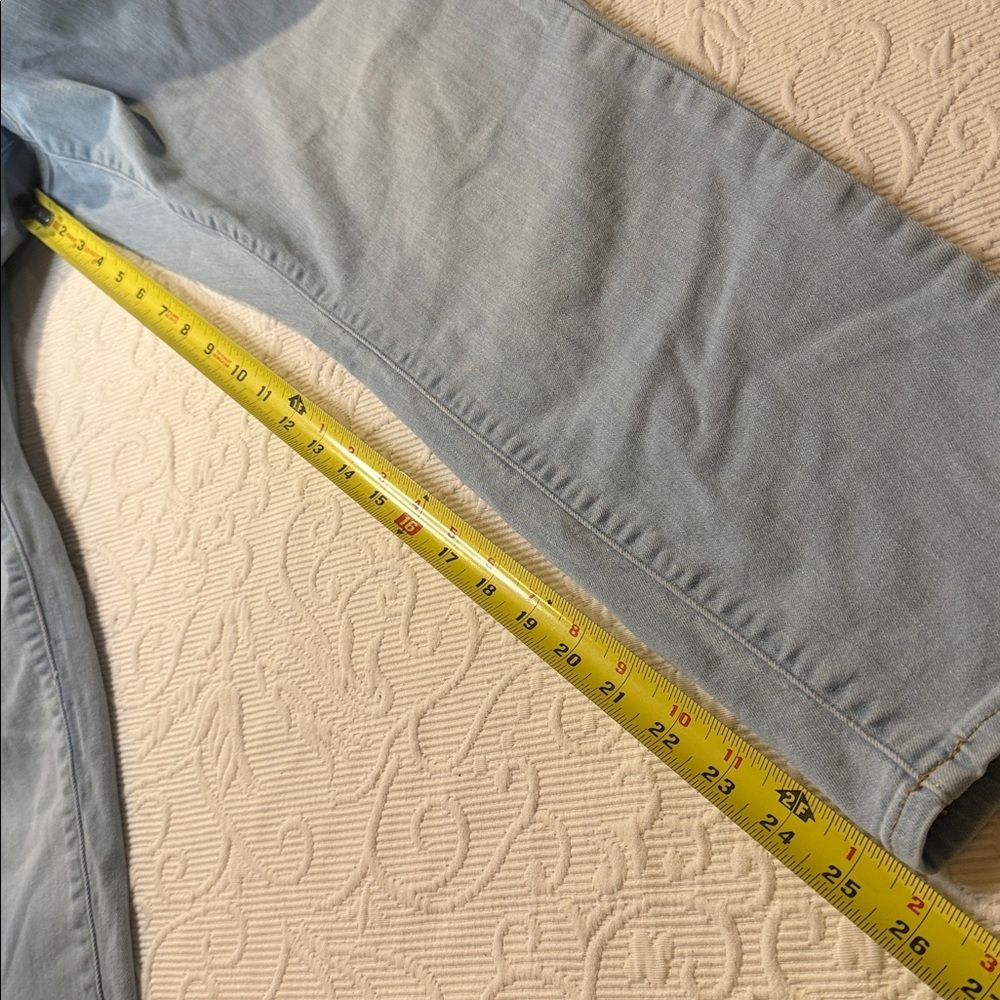 Universal Thread Mid Rise Skinny Jeans - Light Blue - Picture 10 of 11